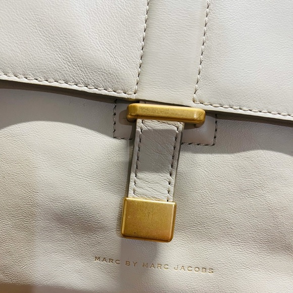 Marc by Marc Jacobs cream crossbody bag - Picture 5 of 12